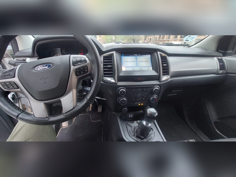 Ford Ranger 2.0 170CV  foto 4
